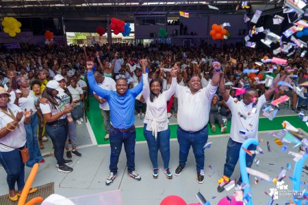 Con multitudinario acto político, Wilmar Valencia Orozco, afirma que es con hechos como se demuestra el amor por Buenaventura