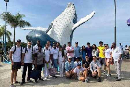Gracias a la alianza entre la CVC Y CORMACARENA fue posible que 10 estudiantes de Villavicencio recorrieron El Valle de los Sue&ntilde;os