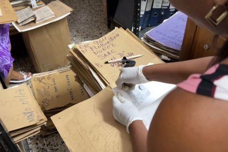Más de 13.600 expedientes en titulación y legalidad de predios fueron digitalizados por la Dirección Técnica de Vivienda en Buenaventura