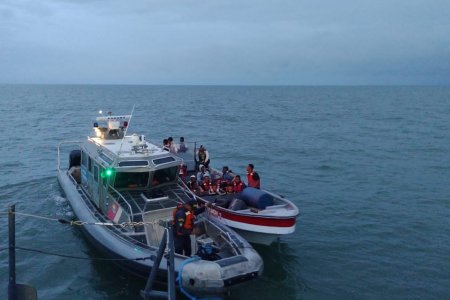 Después de 8 horas a la deriva fueron rescatadas 34 personas en el pacífico colombiano