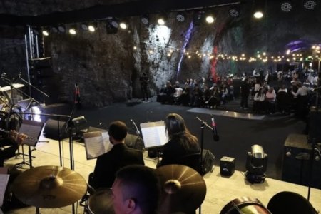 La cultura, música y gastronomía del Valle conquistaron a cientos de turistas en la Catedral de Sal de Zipaquirá