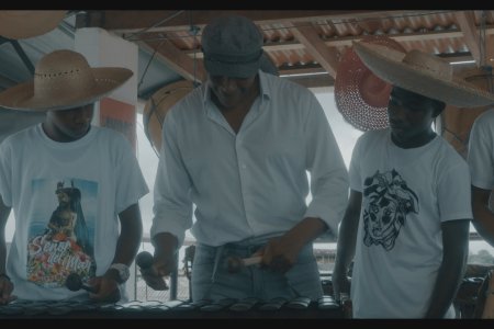 Alexis Lozano, cocreador de grupo Niche y creador de Guayacán Orquesta se inspira en la música del pacífico colombiano para su nueva entrega musical