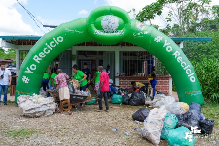 La comunidad de Calle Larga en Zacarías, realizó reciclatón de la mano de Asogesampa