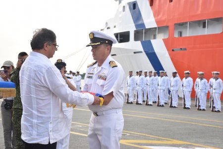 Con el zarpe del buque ARC “Simón Bolívar”, inició de manera oficial la décima expedición antártica colombiana