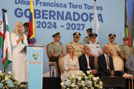 “Hoy empieza una nueva historia, donde la seguridad será el eje del desarrollo y el bienestar de nuestro departamento": Dilian Francisca Toro