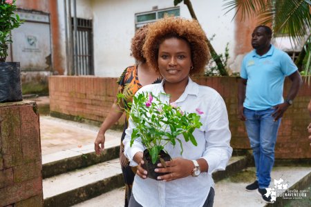 Con sembratón la Gestora de Paz de Buenaventura inició conmemoración del Día de la Memoria y la Solidaridad con las Víctimas