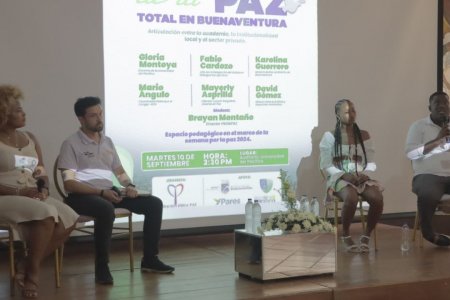 Se realizó en Buenaventura el foro denominado &lsquo;El Camino de la Paz Total&rsquo;