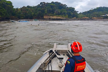 La Armada de Colombia atendió emergencia de una embarcación en Buenaventura