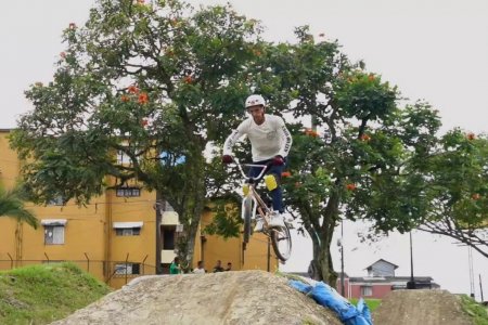 Inderbuenaventura incentiva la práctica de BMX, Skateboard y Roller