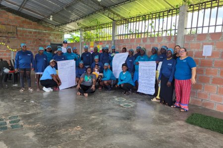 Comunidades y autoridades pactan regulación sostenible para pesca y recolección en Isla Ají