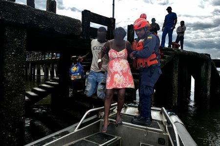 La Armada de Colombia realiza evacuación de una mujer en embarazo desde Bazán La Bocana en Buenaventura