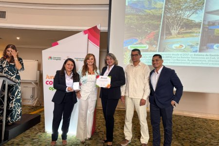 44 organizaciones de Cali fueron reconocidas por su aporte al progreso económico del Valle del Cauca
