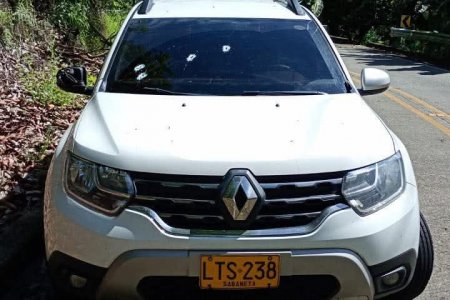 Vehículo de la UNP con impactos de bala fue hallado abandonado en la vía a Sabaletas en zona rural de Buenaventura