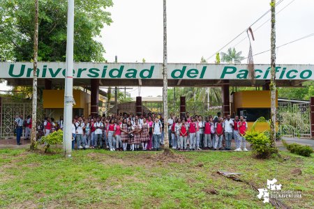 La ruta del concierto de aves en formato artístico y educativo en el campus de la Universidad del pacifico