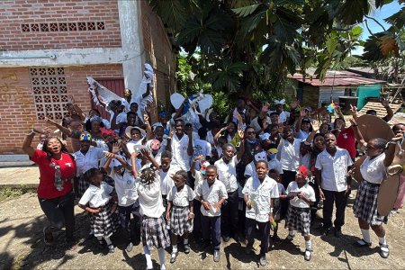 En Punta Soldado, Buenaventura; se realizó el Primer Festival de Aves Playeras y Migratorias