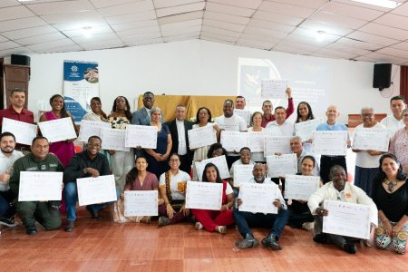 Buenaventura fortalece su estrategia para el cuidado de la vida: líderes y lideresas culminan diplomado impulsado desde el Centro de Perdón y Reconciliación