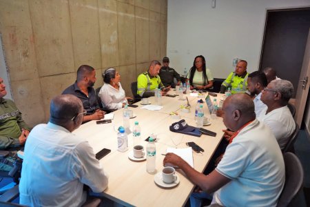 El Gobierno nacional anuncia agenda especial en Buenaventura para atender crisis logística y del transporte