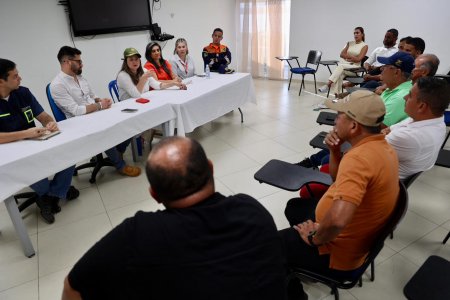 La Ministra del Transporte anuncia plan de choque para agilizar la logística portuaria en Buenaventura