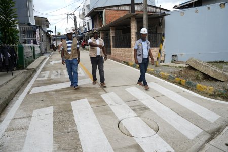 La Secretaría de Infraestructura Vial de Buenaventura verificó siete obras de pavimentación culminadas en diferentes barrios de la ciudad