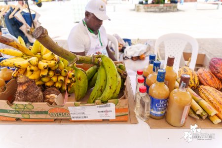 La Etnoagroferia para la Vida en Buenaventura impulsó la comercialización directa de peque&ntilde;os productores