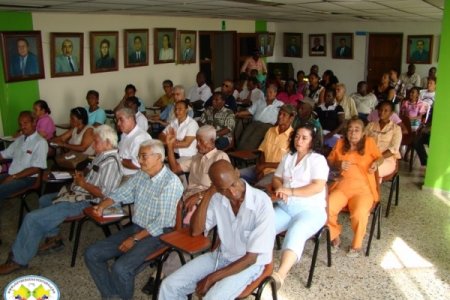 Un nuevo grupo de Adultos Mayores recibirán capacitación en manipulación de alimentos y actividad funcional