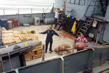 Armada Nacional transporta  ayudas humanitarias para comunidades de Cauca y Nariño