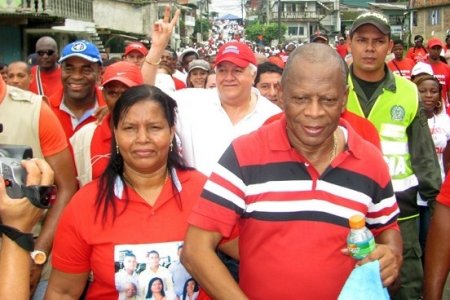 Más de 20 mil bonaverenses caminaron con Bartolo por la Comuna 11