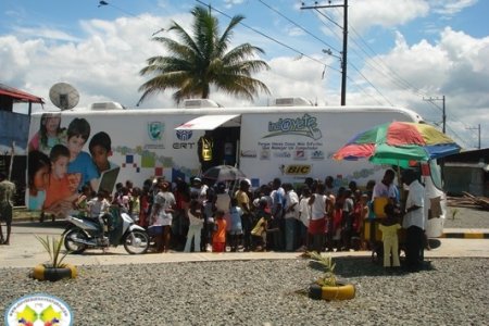 Jornada médico quirúrgica de la Presidencia de la República en “La Playita”, de Buenaventura, fue todo un éxito