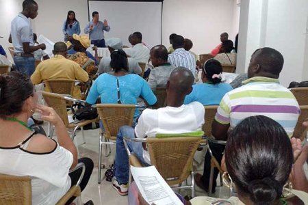 Líderes del distrito recibieron capacitación sobre control social a la administración pública