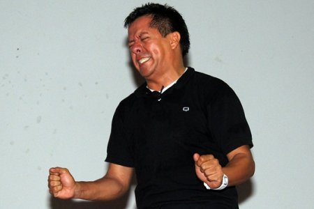 Charles Jackson Paredes estuvo fantástico con su Primer Stand up Comedy, Desafíos de la Vida