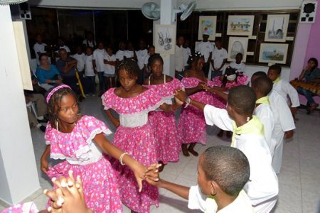Fundación Arte y Cultura realizó el cierre del programa “Arte y Cultura en mi Barrio con sentido Social”