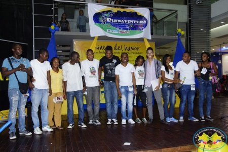 Jóvenes realizaron concierto por la paz de la Comuna 12