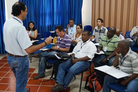 Programa de Acuicultura de Unipacífico realizó curso internacional teórico-práctico de Maricultura
