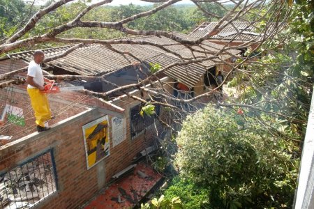 Listo plan de contingencia para recuperar el colegio Atanasio Girardot dice Secretario de Educación