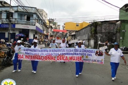 Gestora Social realizó desfile de motivación a las mujeres del Distrito