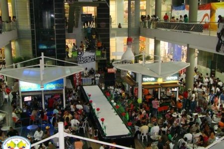 Todo un éxito fue la realización del desfile de modas en Brisas Plaza Shopping