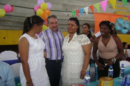 La Administración Distrital realizó fiesta para celebrar el Día del Educador