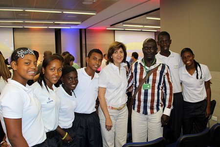 Presidente Santos y Alcalde de Buenaventura agradecieron a la Canciller Holguín por iniciativa de diplomacia deportiva y cultural