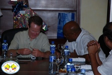 Embajador de EE.UU en Colombia William Brownfield le augura buen futuro a Buenaventura