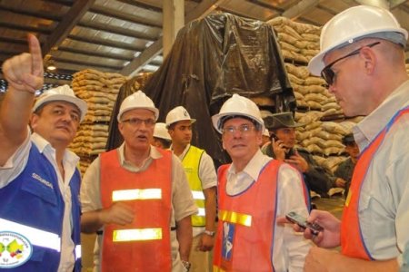 Embajador de Estados Unidos Michael McKinley visitó la Sociedad Portuaria Regional de Buenaventura