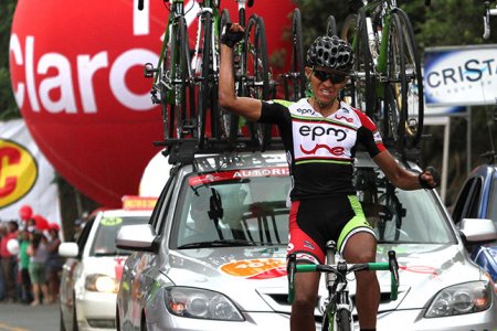 Edward Beltrán ganó la octava etapa en el Clásico RCN-Claro 2013