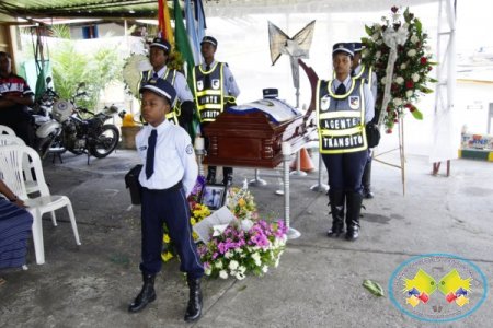 Se realizaron las exequias del Agente de Tránsito Darbis Rentería Cuero