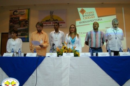 INSUMOS IMPORTANTES DEJO EL FORO PENSAR CIUDAD