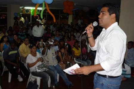 Comuneros de Cali votarán con Useche