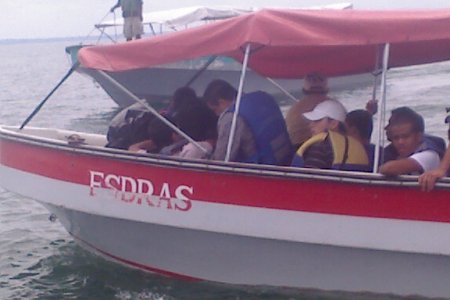 Fuerza Naval del Pacífico rescata 48 personas en el mar