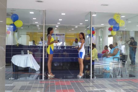 Gane Buenaventura inauguró nuevo punto de venta en el edificio Altos de la Bahía en la calle primera