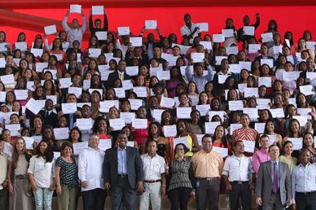 256 Afrodescendientes e Indígenas de Cali serán certificados en proyectos de capacitación e inserción laboral en la industria del cuero