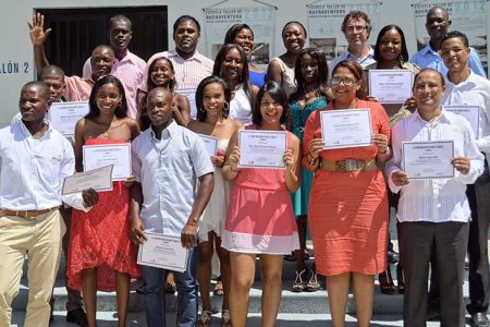 Programa DALE graduó 27 jóvenes en Buenaventura