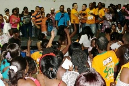 Apoteósica fiesta de integración de la gran familia Sitú Vive