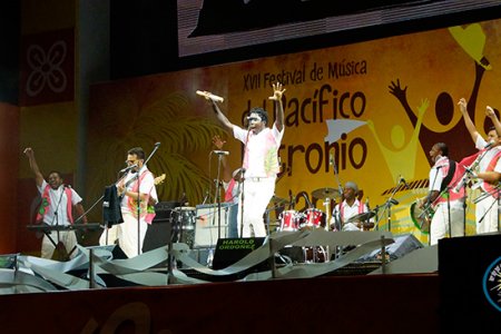 El grupo Herencia de Timbiquí lidera la lista de nominados de los premios Shock Tigo 2013
